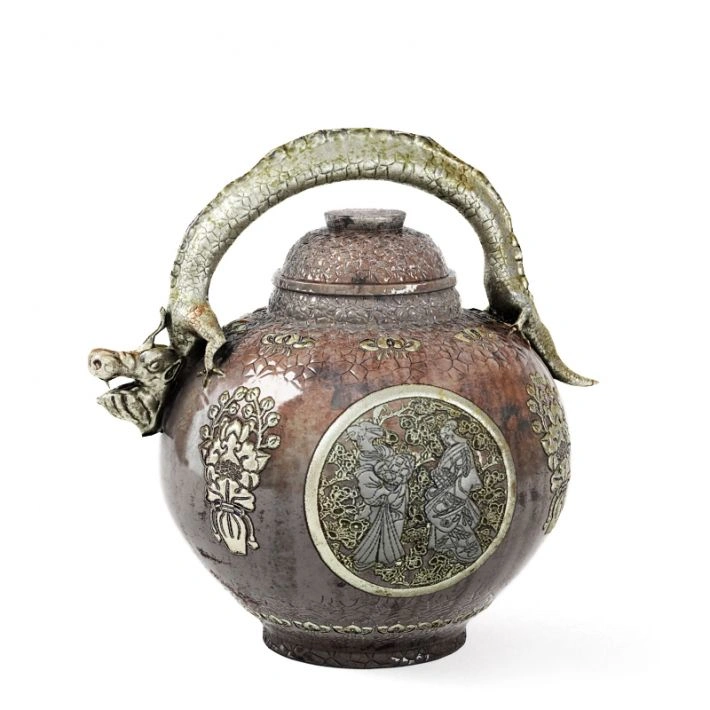 复古龙纹浮雕茶壶家居装饰精品